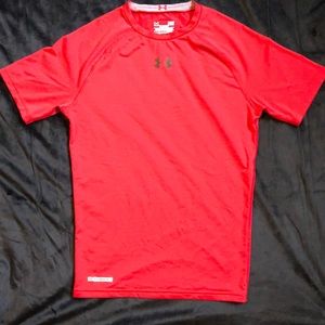 Under Armour - Red/Shortsleeve Hear Gear Shirt